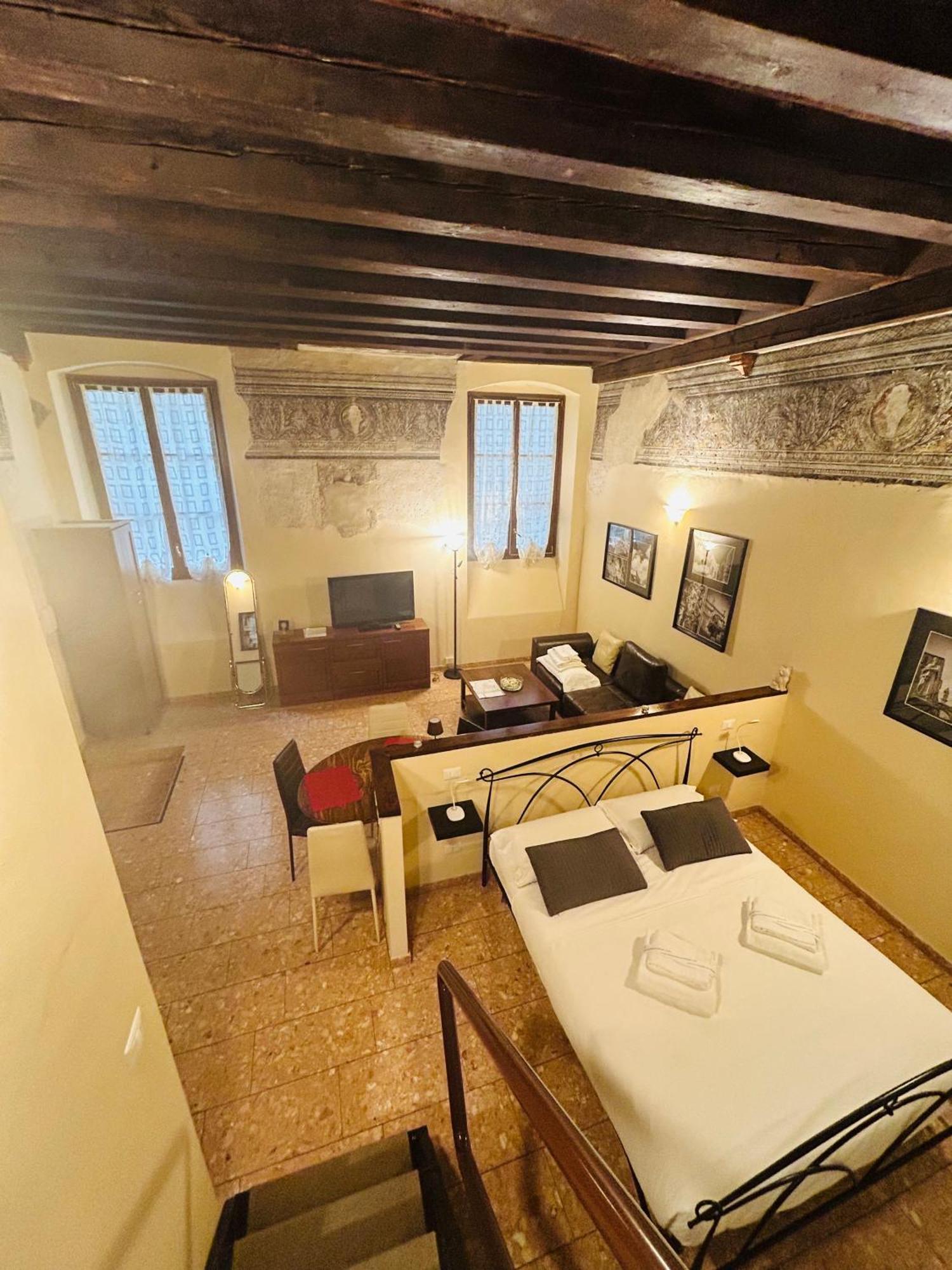 Residence Casanova Duomo Verona Eksteriør billede