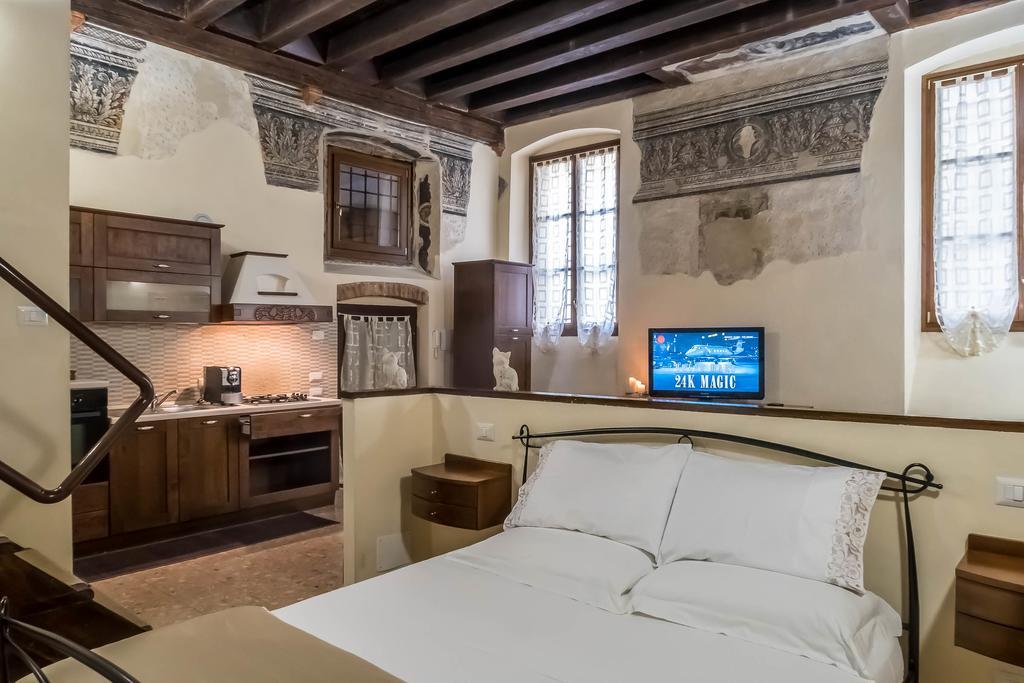 Residence Casanova Duomo Verona Eksteriør billede