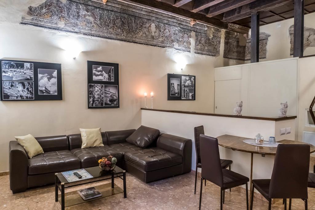 Residence Casanova Duomo Verona Eksteriør billede